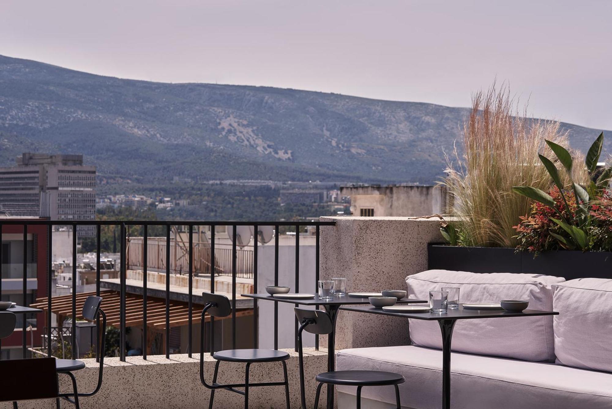 Hotel The Newel Psychiko Atenas Exterior foto View from the rooftop